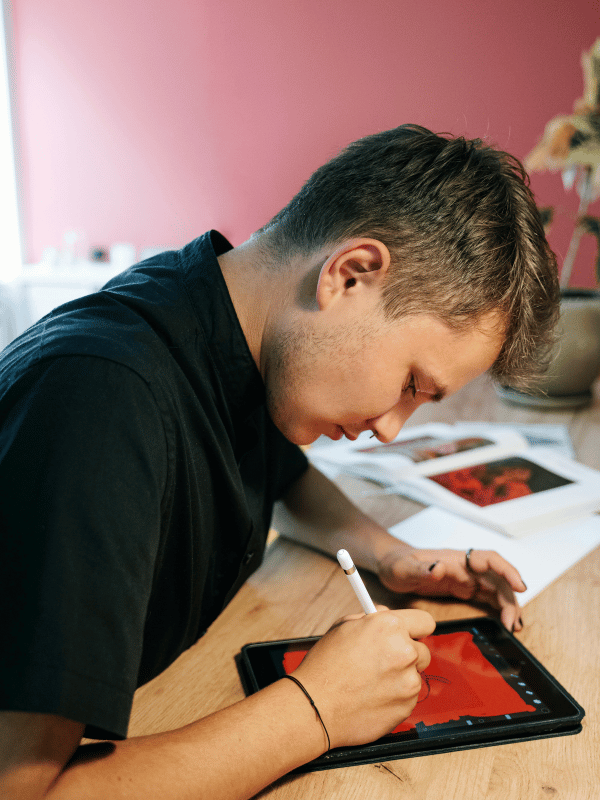 L'ARCHITECTE DU MOBILE